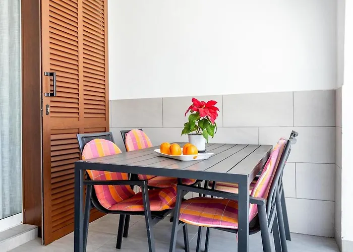 134 Parque Santiago Ii, Amazing Terrace, Pool Side *